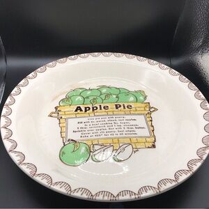 10 1/2" APPLE PIE ** PIE PLATE  w/ RECIPE